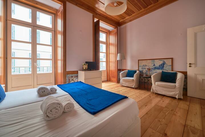 Excellent 3 Bedroom Apartment Baixa-Chiado gallery image 4