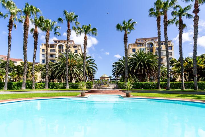 Canal Front Apartment Cape Town gallery image 4