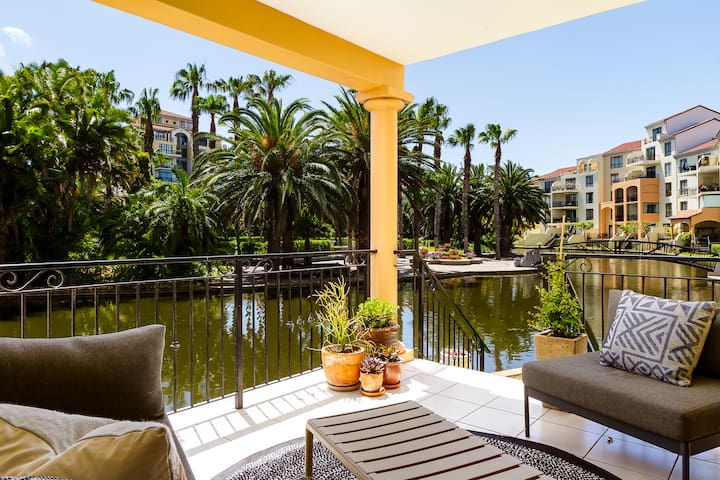 Canal Front Apartment Cape Town