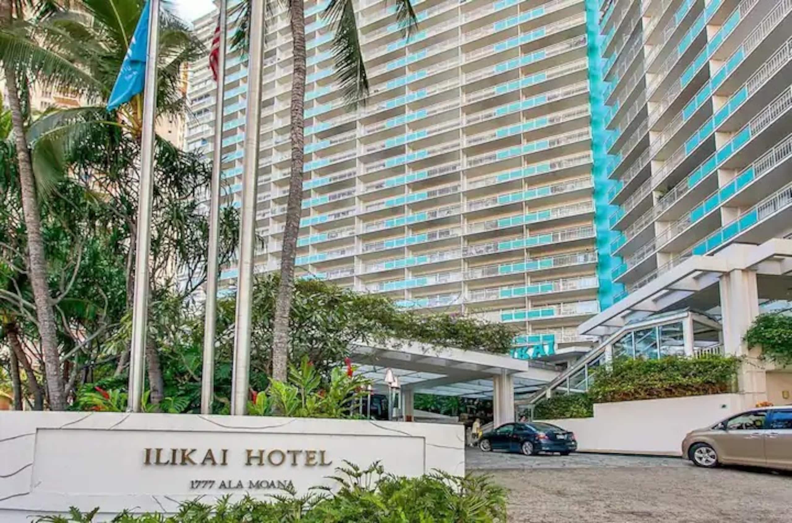 Condo in Honolulu · ★4.75 · 1 bedroom · 2 beds · 1 private bath - Image 31