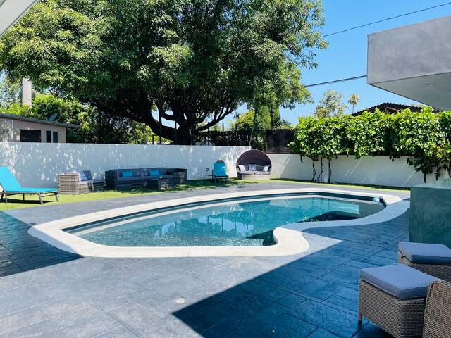 New Listing Modern Dream House gallery image 2