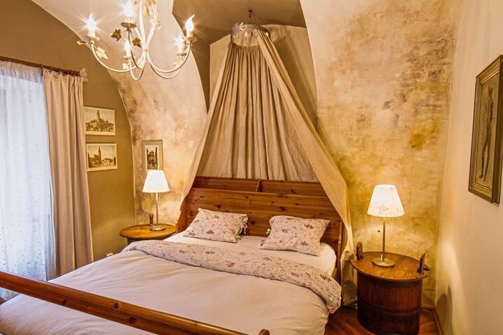 Calm under the Castle