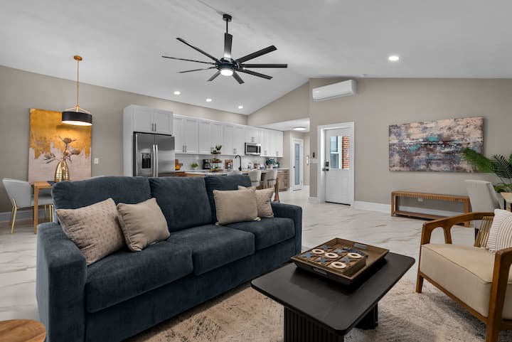 Riverfront Portsmouth Home Near Casino & Patio - ポーツマス, VA