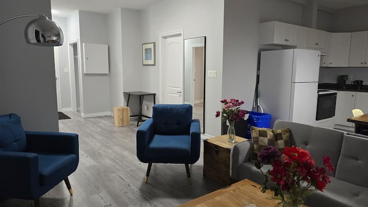 West Block Suite - North Bay