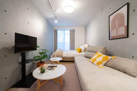 Stylish Tokyo Apartment 3 Stops to Shinjuku | D
