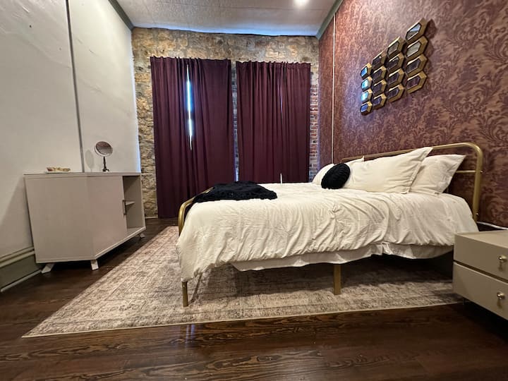 საძინებელი 4