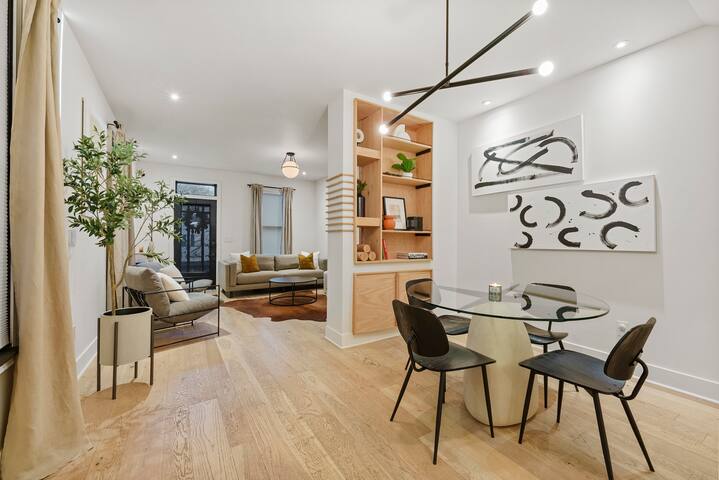 Modern Manor in Historic German Village gallery image 2