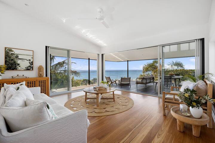 Wavesong Coolum Beach House gallery image 2