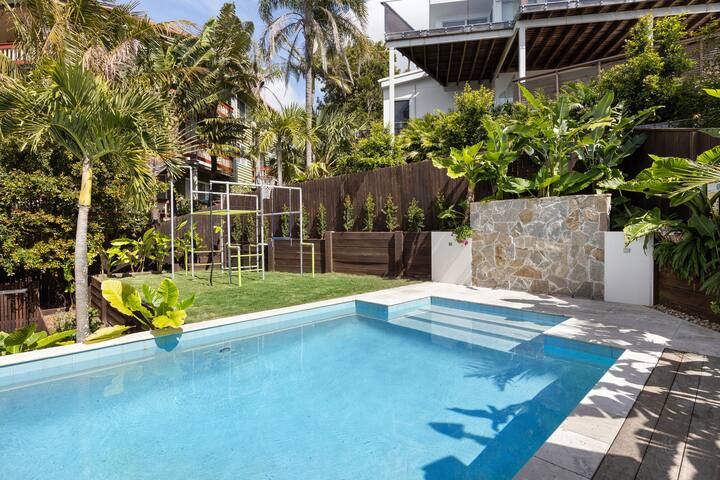 Wavesong Coolum Beach House gallery image 4