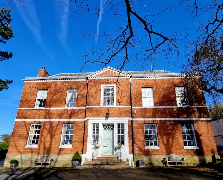 Breedon Hall Country House - Aéroport d'East Midlands (EMA)