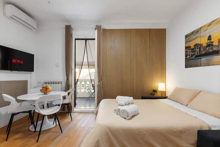 [Milano Centro•city Life] Attico•terrazzo•wifi •M5 - Milan