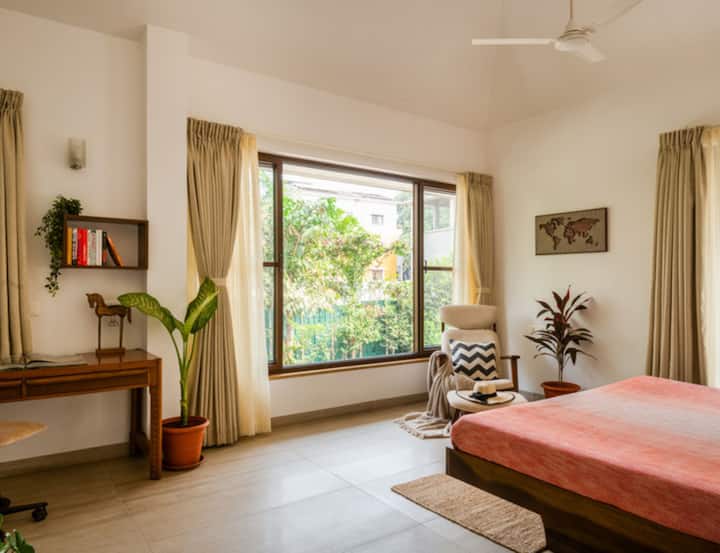 Bedroom 2 image 2