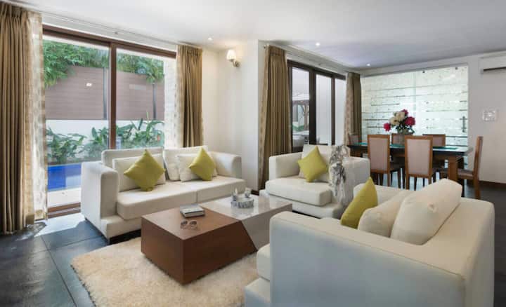 Living room image 2