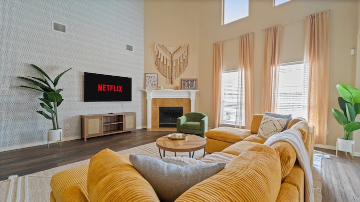 Huge Spring Relocation Housing - Spring, TX