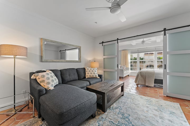 Perfect Palm Beach Location, Condo(unit 1108) - Palm Beach, FL