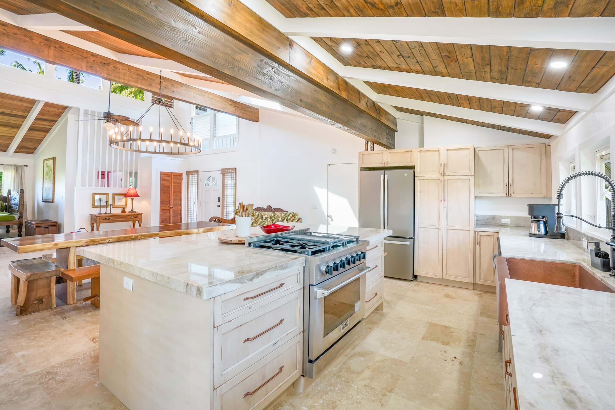 Home in Princeville · ★5.0 · 3 bedrooms · 5 beds · 3.5 baths - Image 8