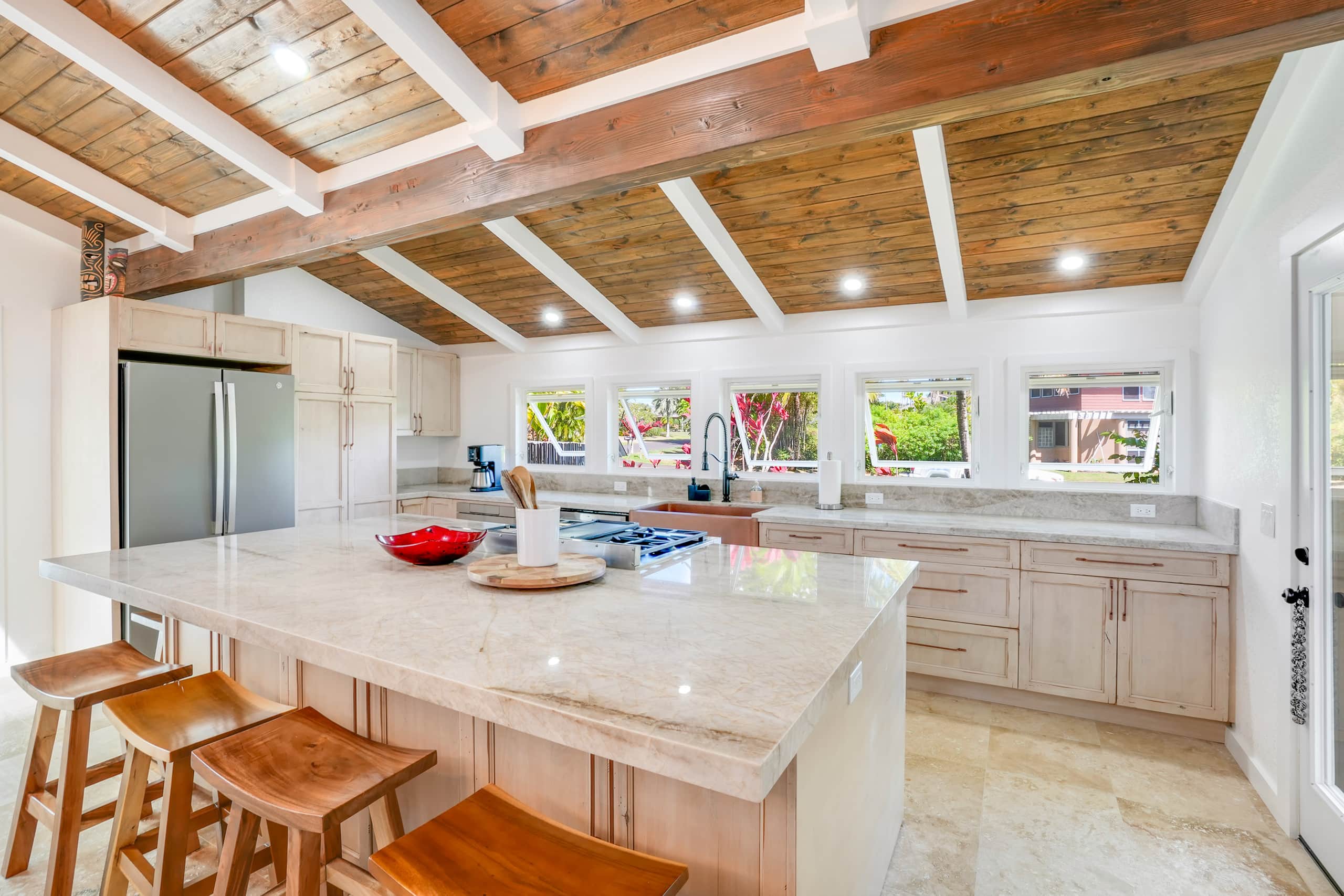 Home in Princeville · ★5.0 · 3 bedrooms · 5 beds · 3.5 baths - Image 46