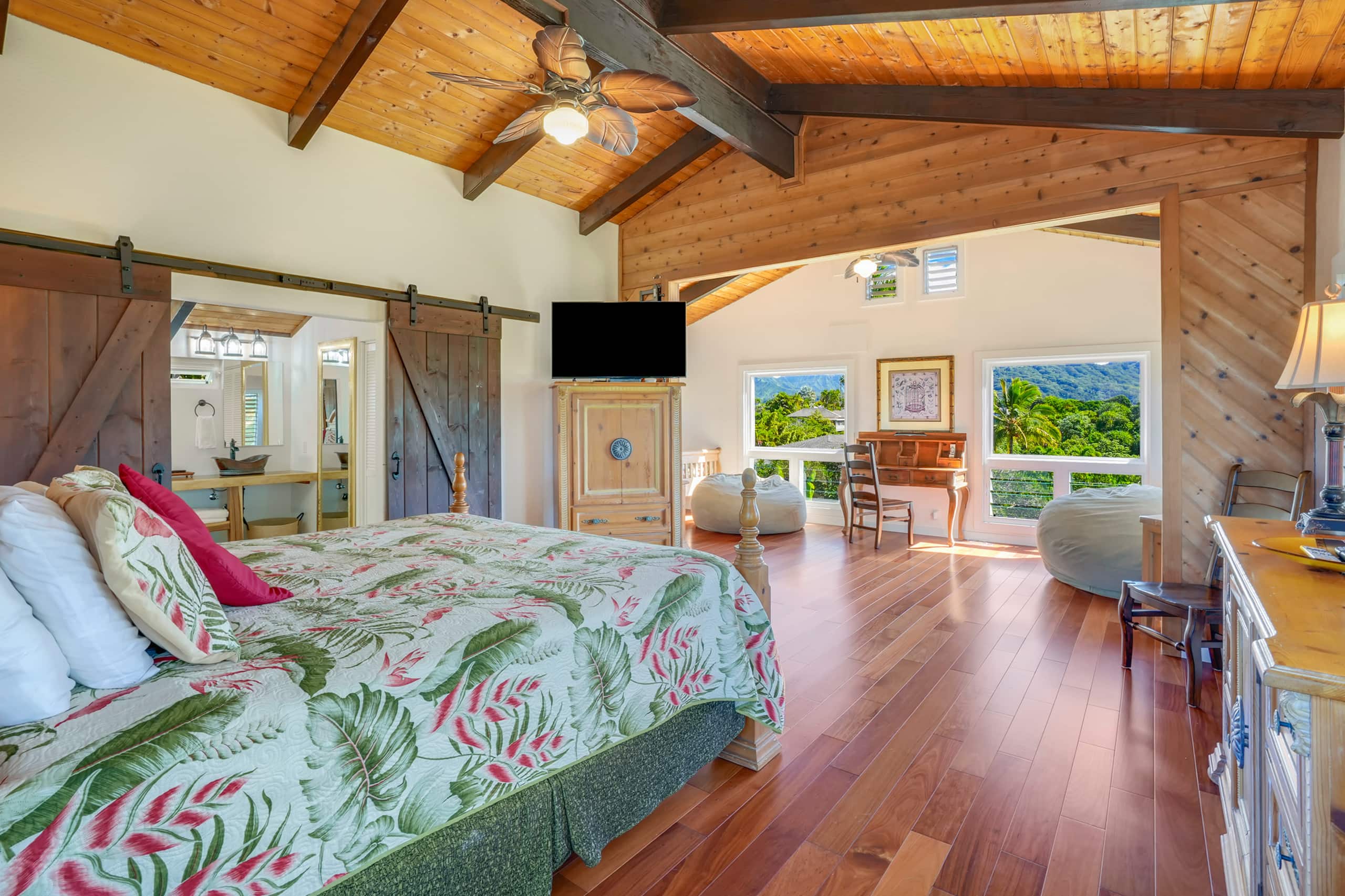 Home in Princeville · ★5.0 · 3 bedrooms · 5 beds · 3.5 baths - Image 18