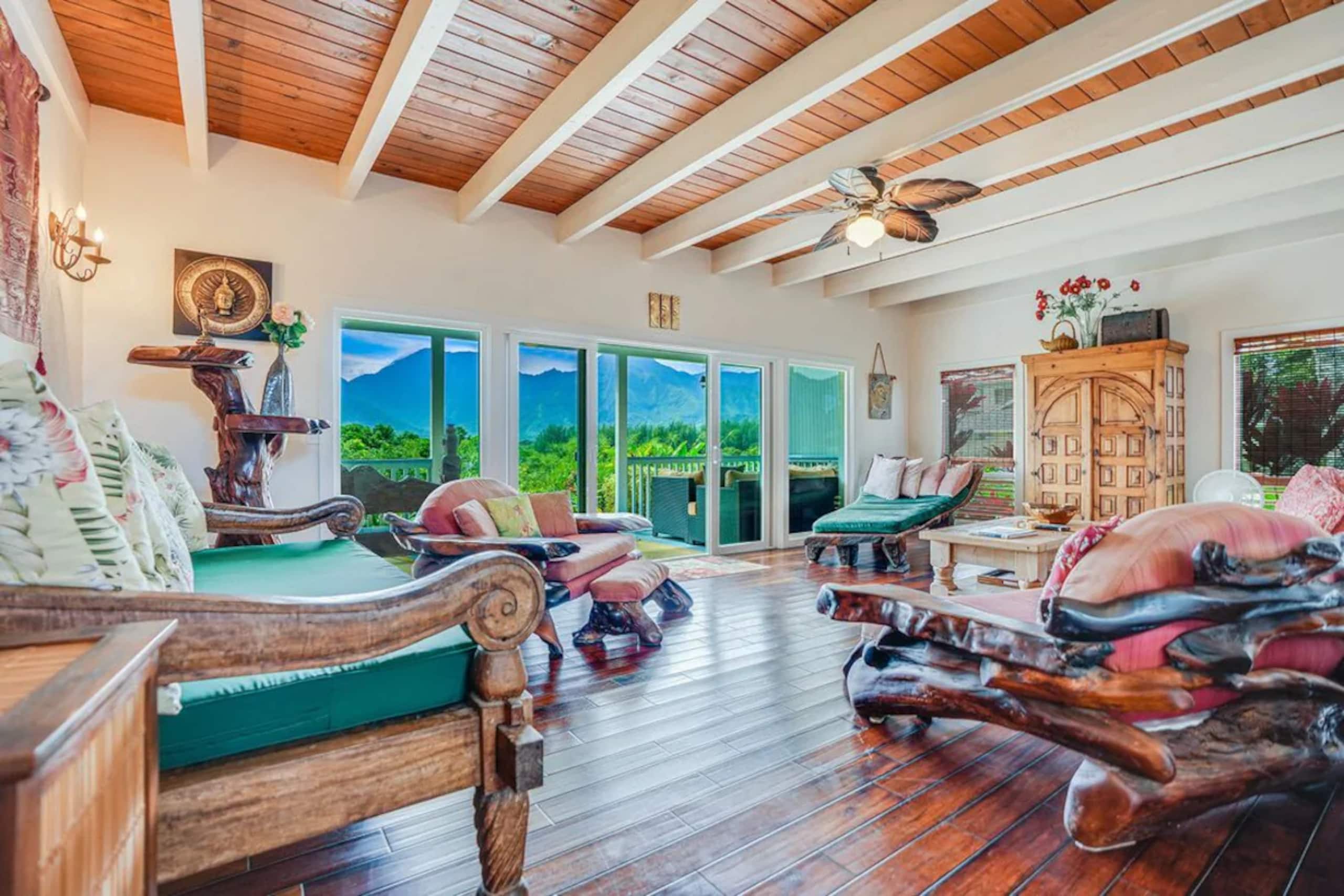 Home in Princeville · ★5.0 · 3 bedrooms · 5 beds · 3.5 baths - Image 5