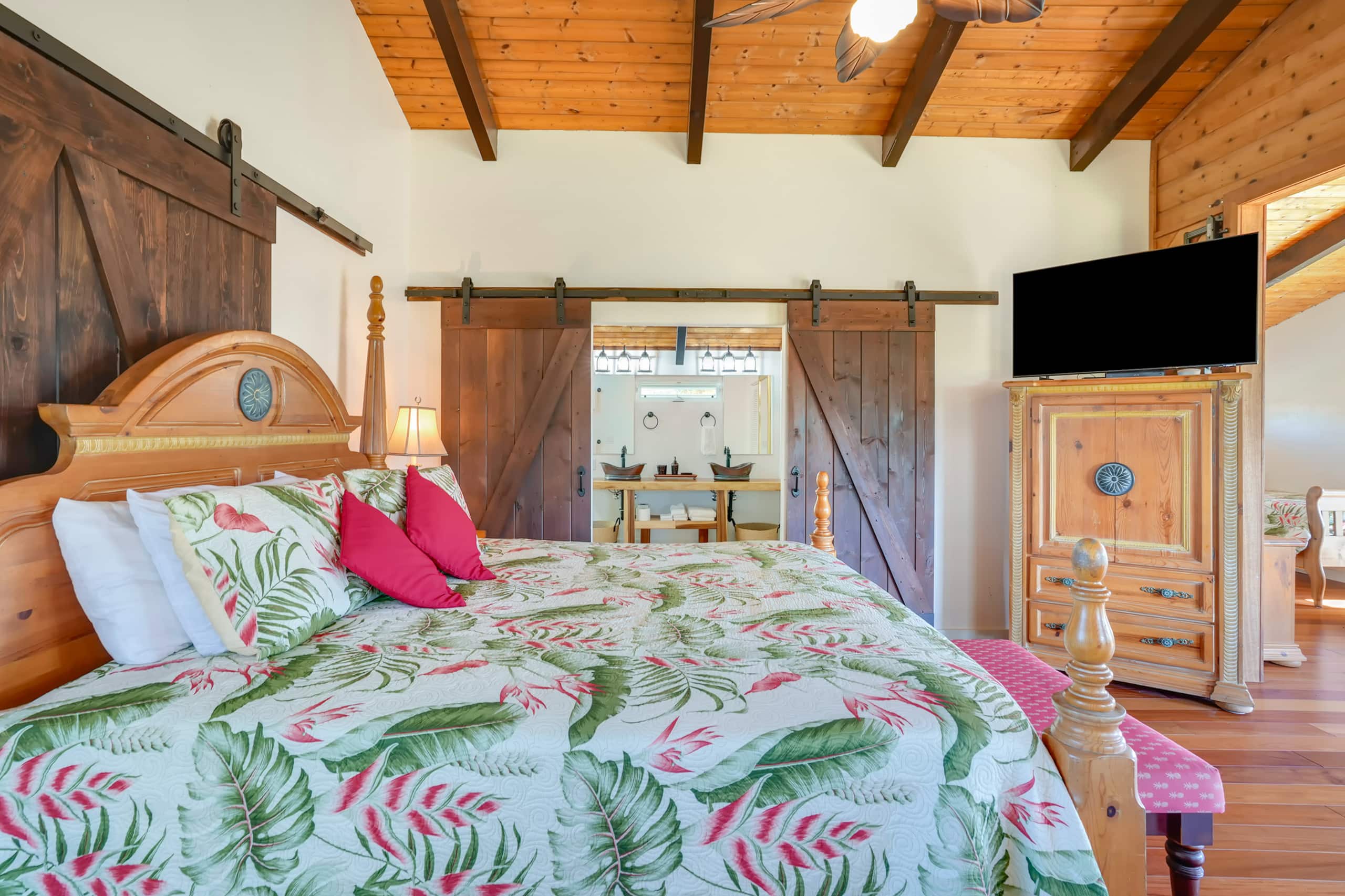 Home in Princeville · ★5.0 · 3 bedrooms · 5 beds · 3.5 baths - Image 17