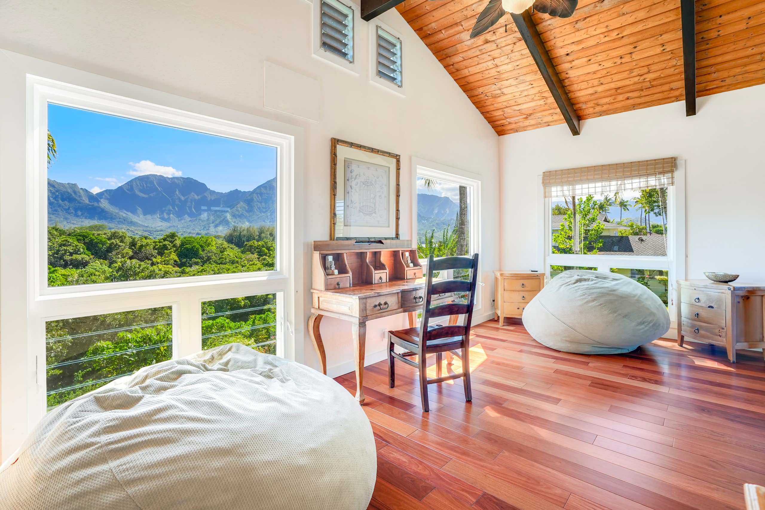 Home in Princeville · ★5.0 · 3 bedrooms · 5 beds · 3.5 baths - Image 23