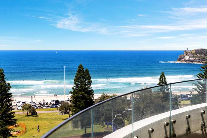 Breathtaking Bondi Beach Views