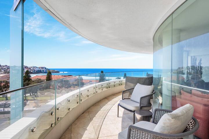 Breathtaking Bondi Beach Views gallery image 4
