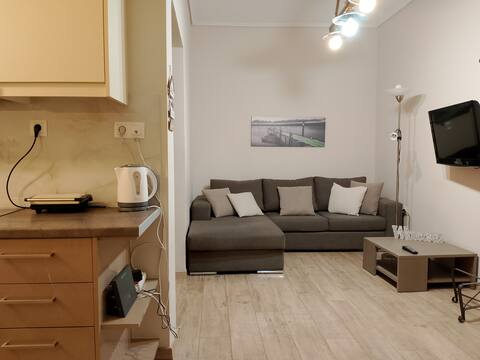 Top Airbnb: Patisia Metro Station 2 bdrm apartment by MPS in κατω πατησια Ii