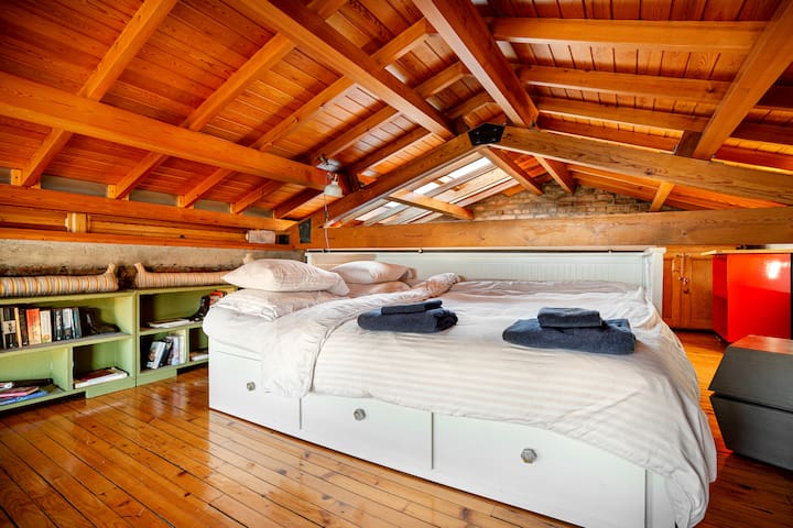 Penthouse Loft Big Terrace Seaview Home | 2BR +AC gallery image 4