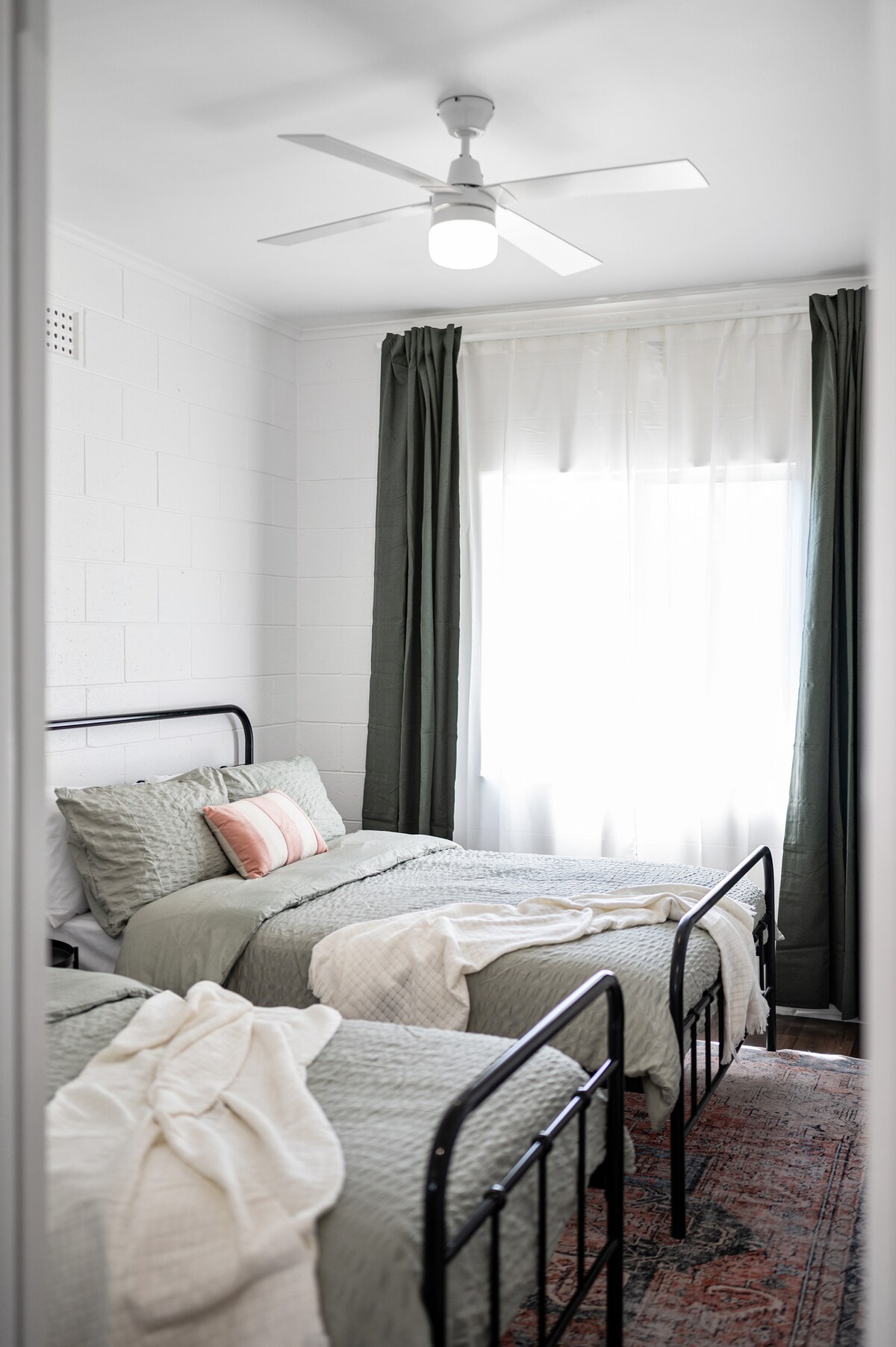 საძინებელი 2