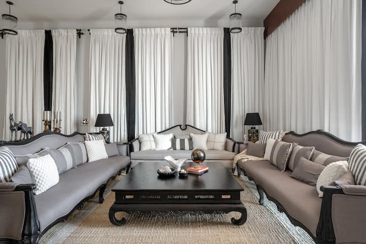 Living room image 2