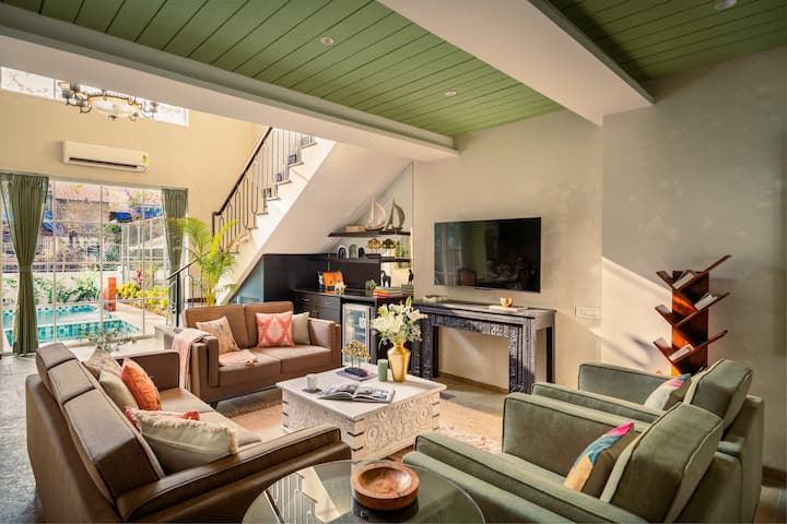 Living room image 1