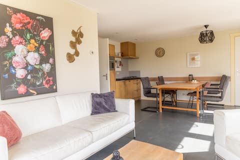 Popular Airbnb listing: Duinland 36 XL for 10 people! in Sint Maartenszee