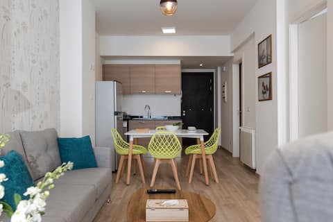 Bright 2BD with terrace- Redrock (Bqaatouta)