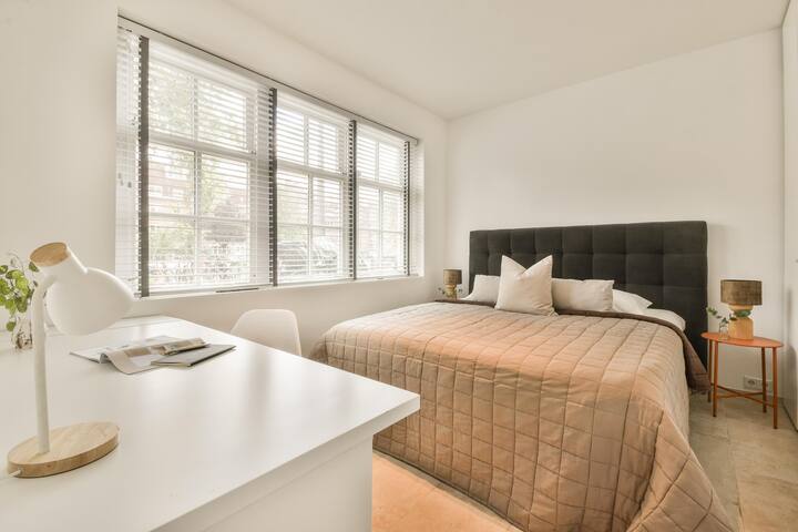 Aan de Amsterdamse Grachten gallery image 3