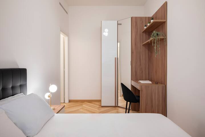 Visconti Suites – 2 bedrooms apartment gallery image 3