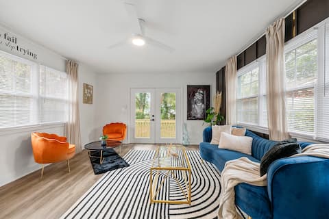 Atlanta 4BR • 10 mins to ATL • Office & Desk