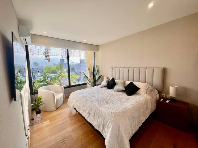 LUX PH Heart of Condesa with Private RoofTop + AC! gallery image 4