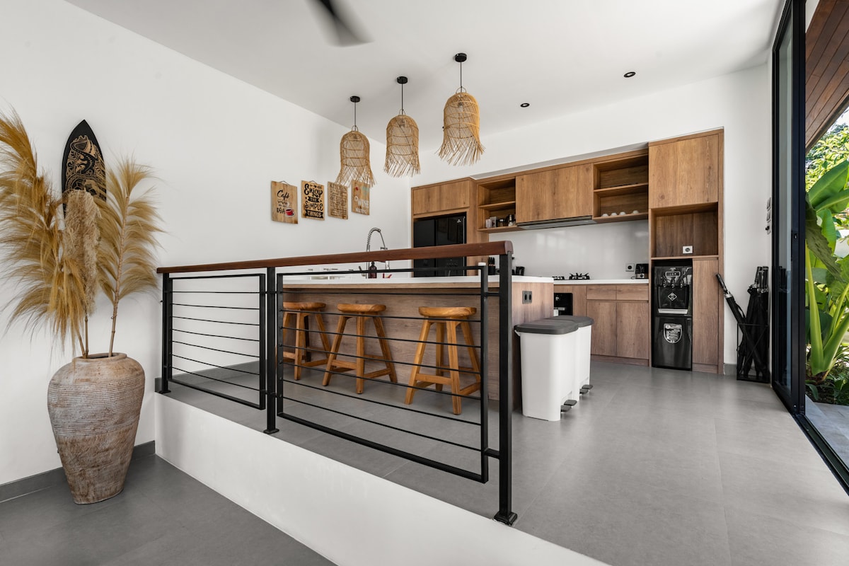Anastheo : Modern 3BR Villa with Stunning Views photo 4 — Ubud Bali villa