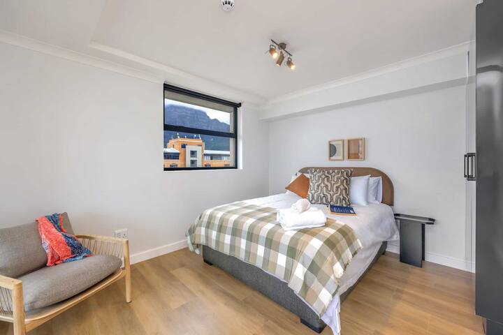 Newlands Peak 2-Bedroom Unit gallery image 5