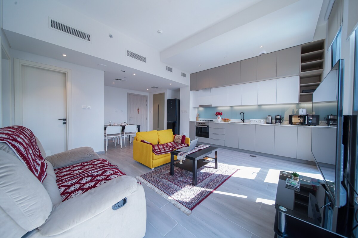 Top Airbnb: Resort-Style Comfort Home in Me'aisem First