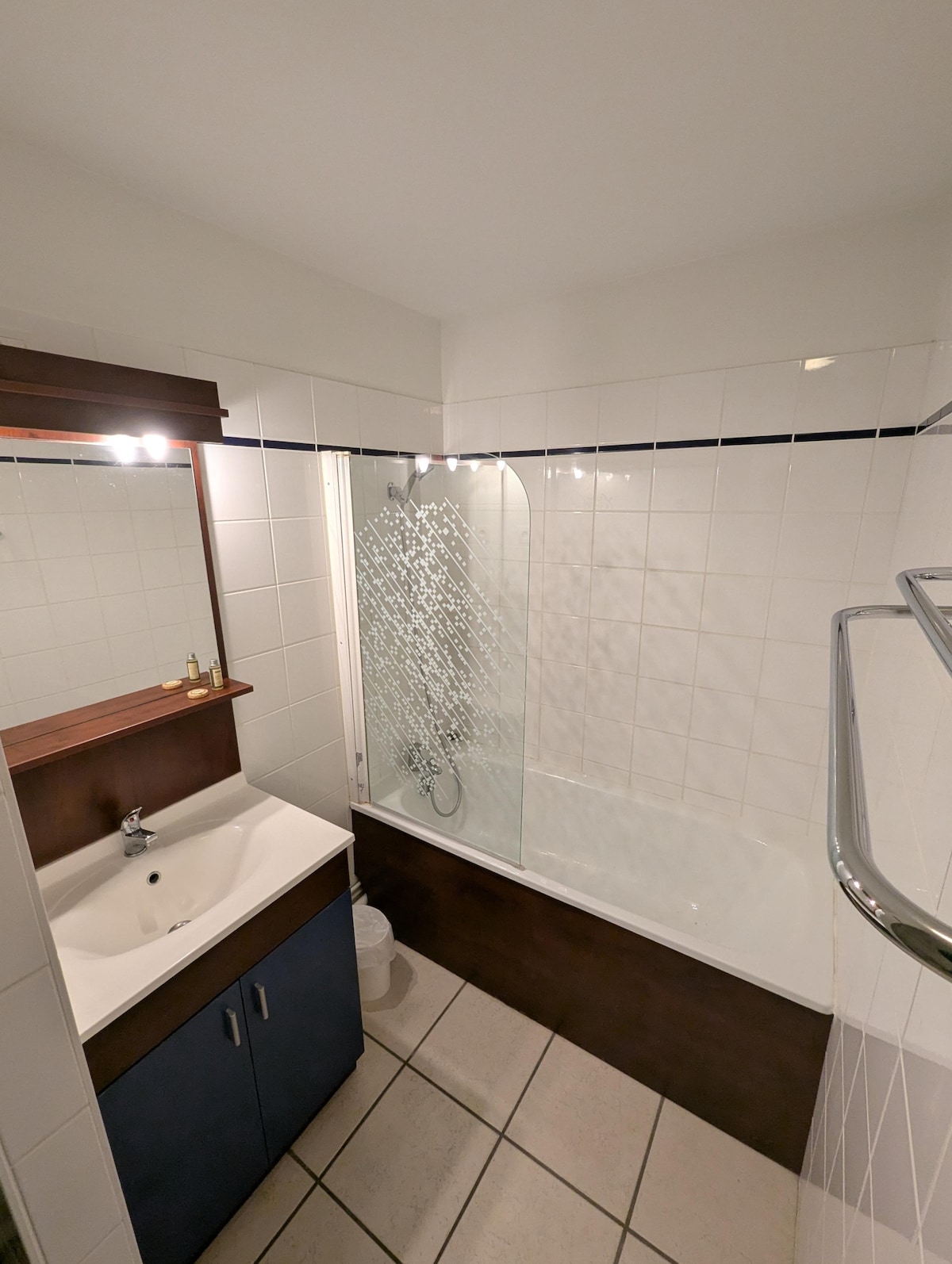 Propriété Airbnb réussie: Ground floor studio with pool à La Roche Posay
