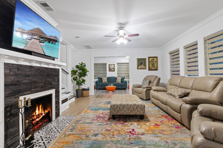 Habana Luxury Bungalow- Heated Pool - Tampa, FL