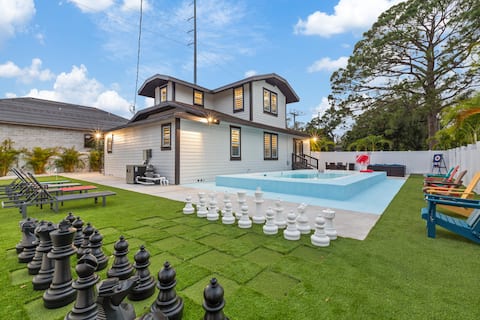 Habana Luxury Bungalow- Heated pool