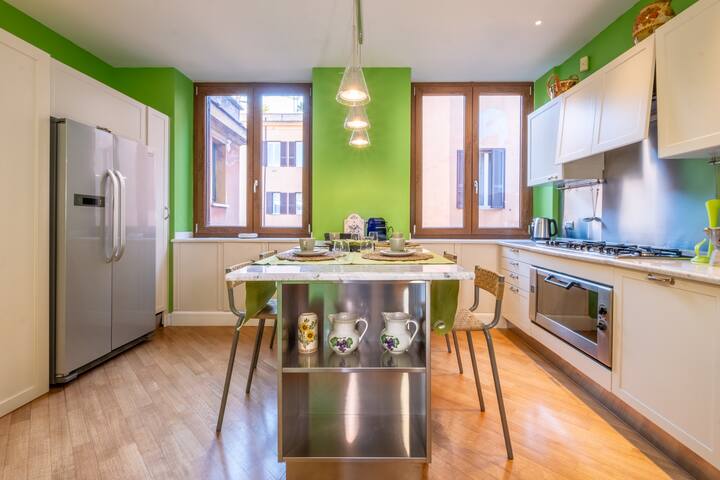 Trevi Terrace Penthouse gallery image 4