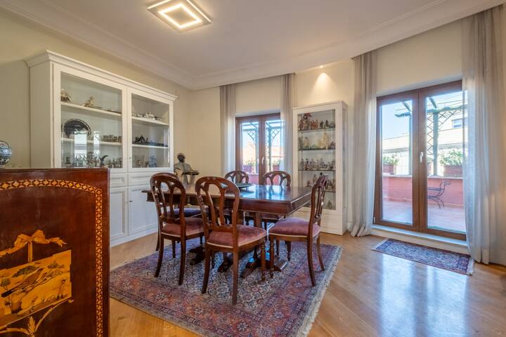 Trevi Terrace Penthouse gallery image 3