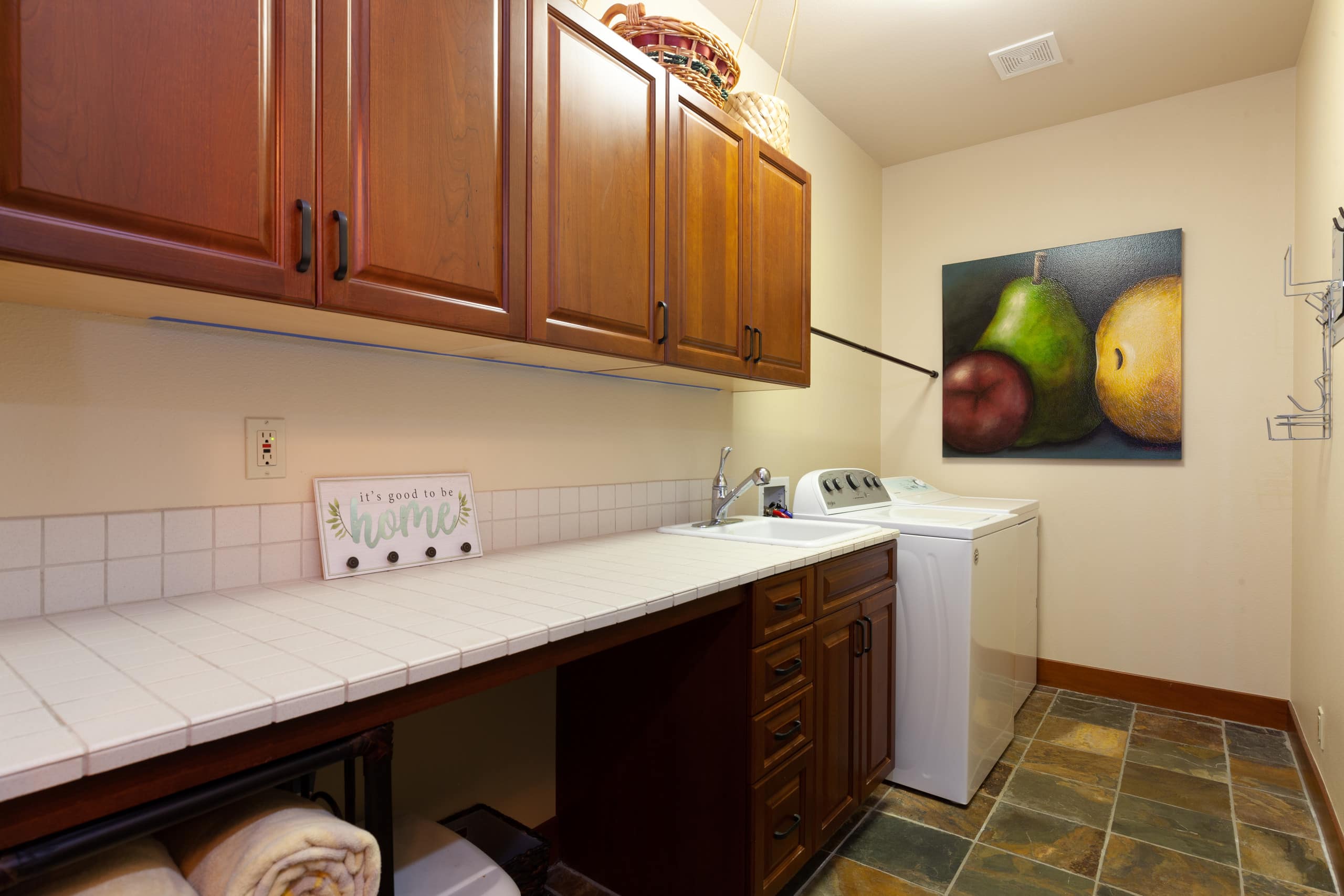 Home in Waimea · ★5.0 · 3 bedrooms · 3 beds · 3.5 baths - Image 24