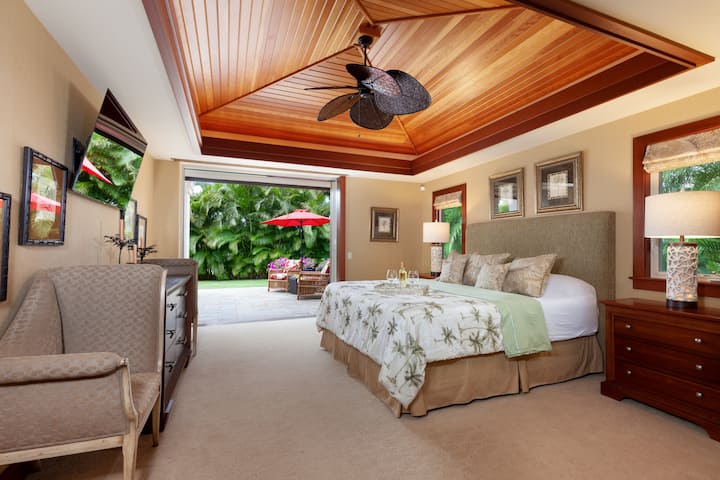 Ძირითადი ფლიგელი King Bed-ით, ლანაიზე წვდომითა და კერძო კომპლექტით