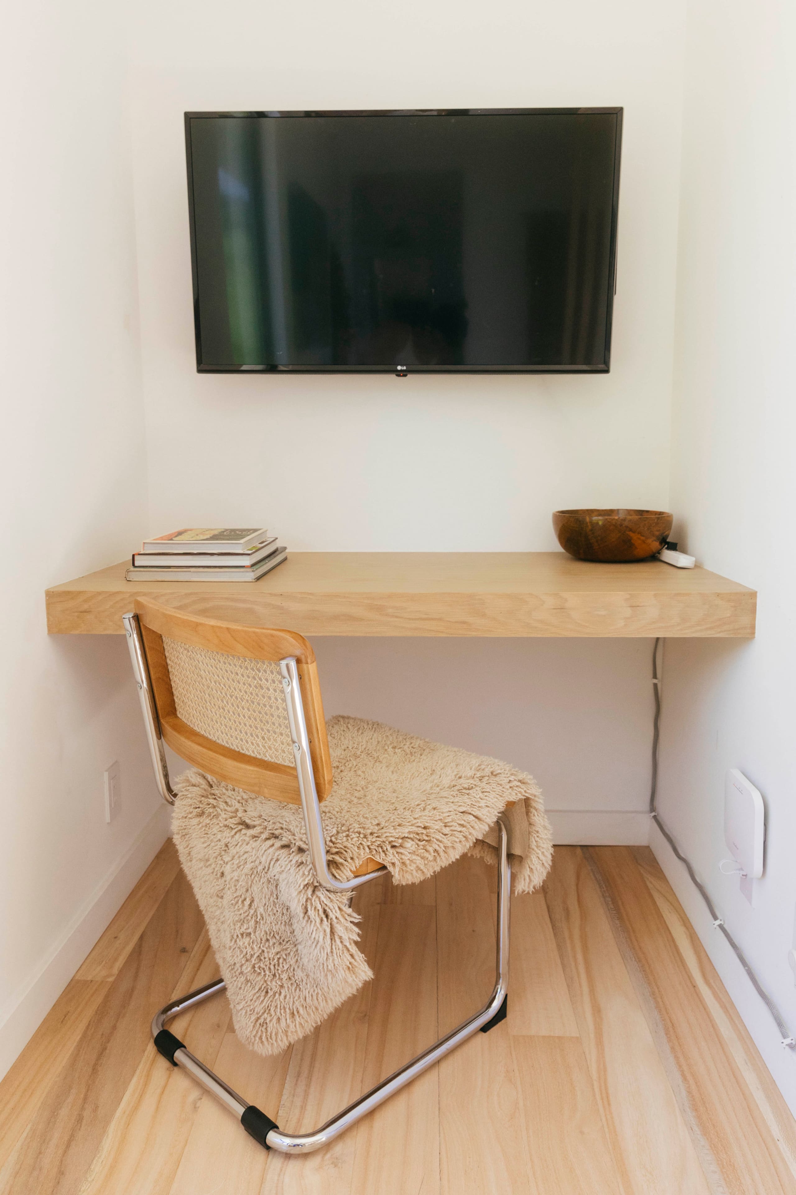 Guesthouse in Hilo · ★4.97 · Studio · 1 bed · 1 bath - Image 11