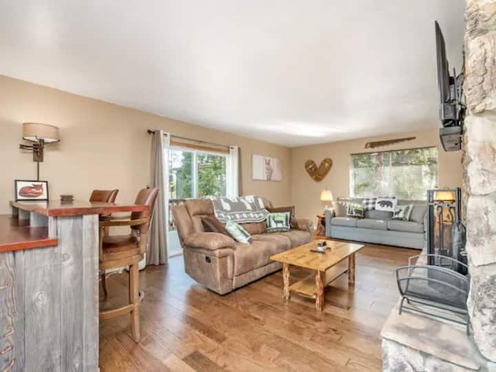 Oakhurst Cabin| 2bed:2bath | Bbq | Firepit |Garage - Bass Lake, CA
